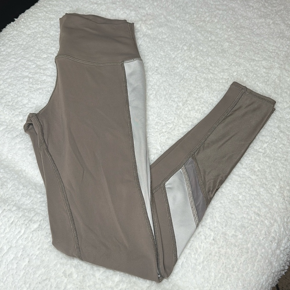 ALO Leggings